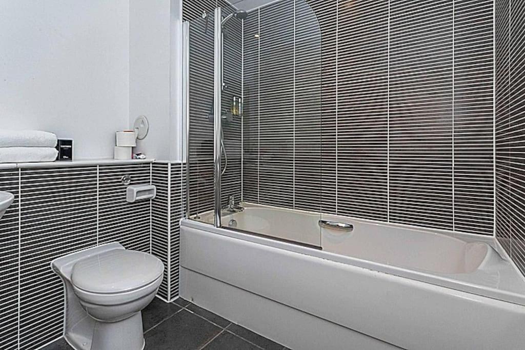 אדינבורו Modern 2 Bed Apartment With Stunning Seaside View מראה חיצוני תמונה